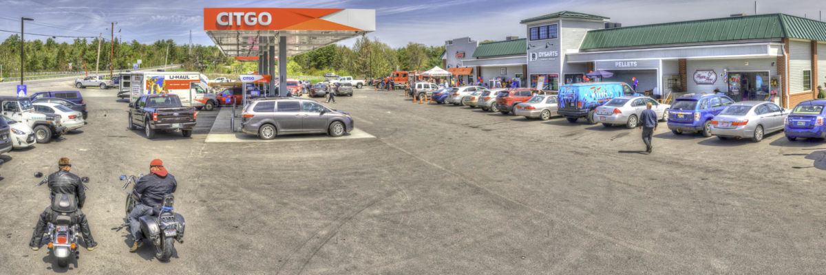 external photo of newburgh dysart's travel stops